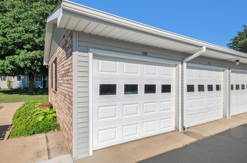 5108 Green Meadow Rd, Kalamazoo, MI 49009-1256