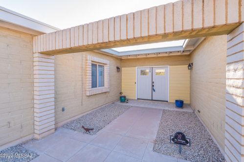 1959 Omar Dr, Tucson AZ  85704-1242 exterior
