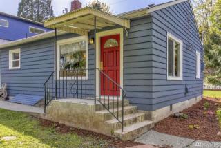 7334 7th Ave, Seattle, WA 98106-2003