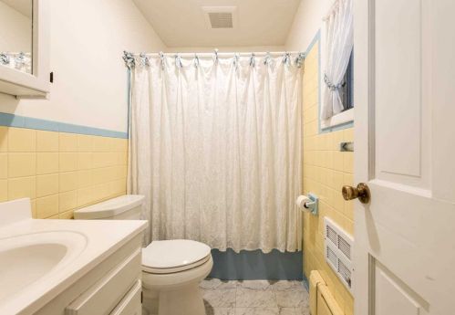 107 Bedell Rd, Poughkeepsie NY 12603-1041 exterior