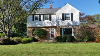 1824 Grange Ave, Milwaukee, WI 53207-6131