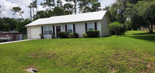 1105 37th St, Fort Pierce, FL 34947-2311