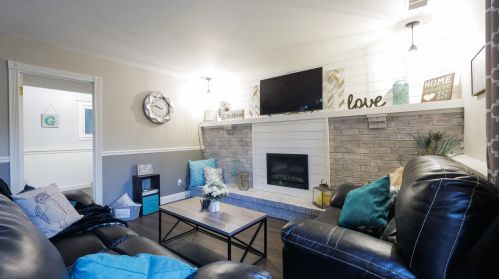 1666 Princess Ln, Meskegon MI 49445-1739 exterior