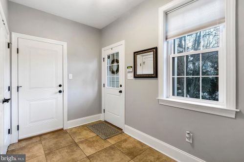 6 Kelly Ln, Media PA exterior