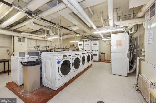 1301 20th St, Washington DC  20036-6023 exterior