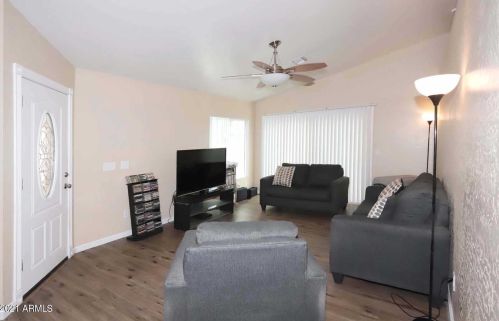 5628 42nd St, Phoenix AZ 85032-2267 exterior