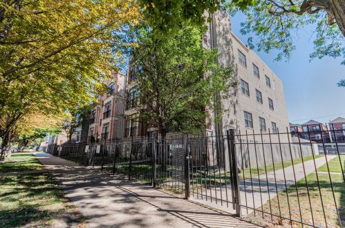 4145 Wabash Ave, Chicago IL  60653-2277 exterior