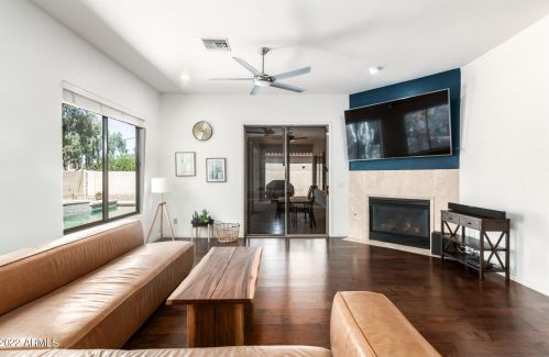 1802 Mead Pl, Chandler AZ  85248-5435 exterior