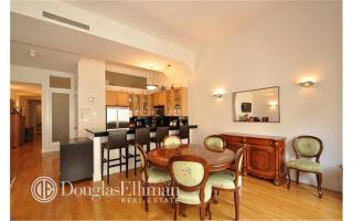 103 5th Ave, New York NY  10003-1009 exterior