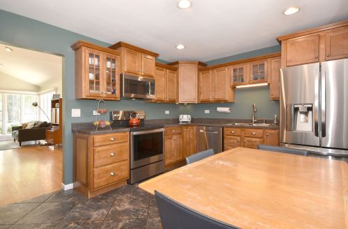 405 Church St, Elmhurst IL 60126-3644 exterior