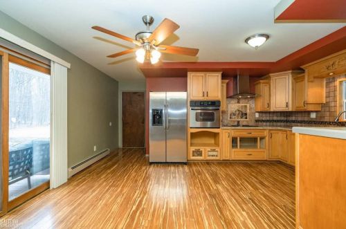 48393 Forbes St, New Baltimore MI 48047-2250 exterior