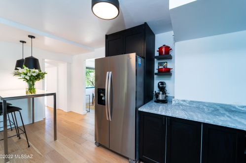 4122 Holmes St, Tucson AZ 85710-3149 exterior