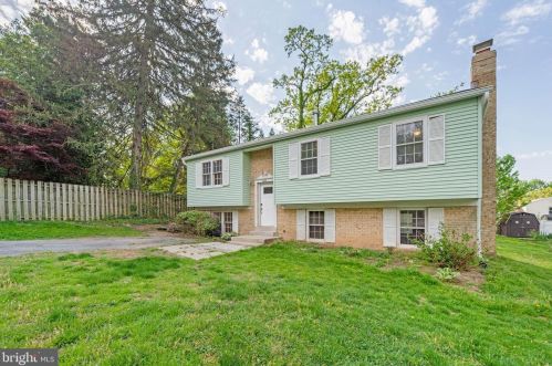 2210 Salisbury Rd, Silver Spring MD  20910-1255 exterior