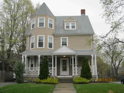 147 Crafts St, Newton, MA 02460-1409