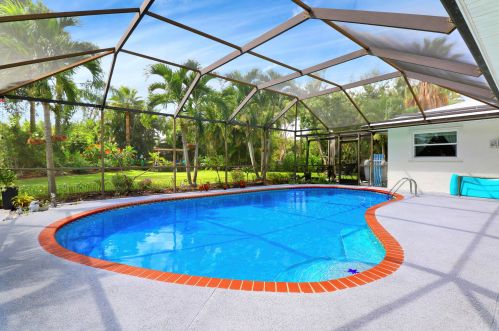 2910 Cates Cir, Fort Pierce FL  34952-5812 exterior