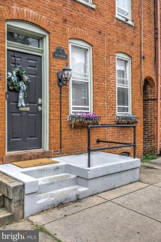 535 Chestnut St, Lancaster PA  17602-3018 exterior