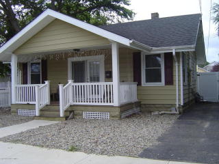 315 14th Ave, Belmar NJ  07719-2513 exterior