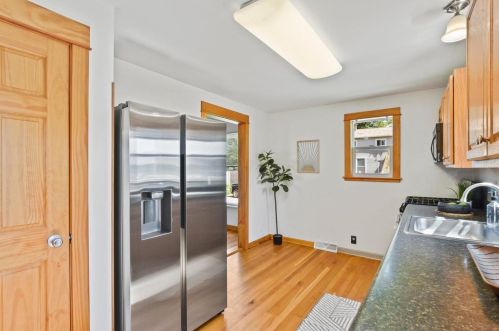 248 Marquette St, Madison WI  53704-5150 exterior