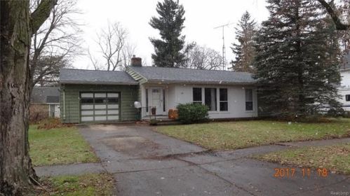 108 Cogshall St, Holly MI  48442-1714 exterior