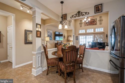 3 Falcon Ct, Trenton NJ 08690-2466 exterior