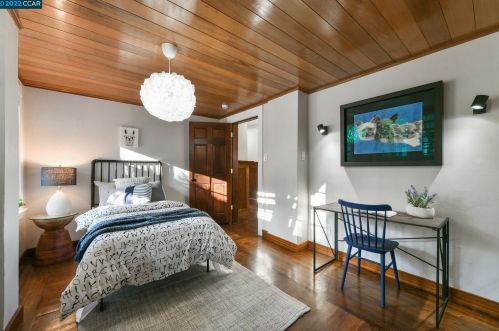 31 Ridge Park Ln, Concord CA 94518-1451 exterior