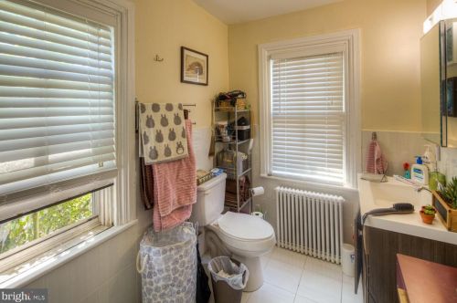 412 Delaware St, New Castle DE 19720-5045 exterior