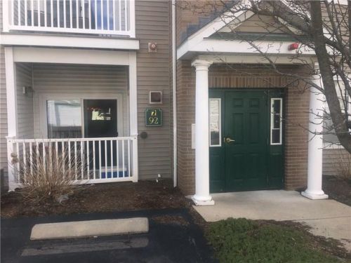 92 Mill St, Woonsocket, RI 02895-2164