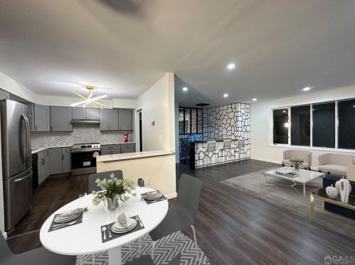 240 Garfield St, Edison NJ 08820-1719 exterior