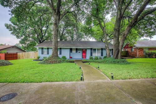 3320 Gladiolus Ln, Dallas, TX 75233-3802