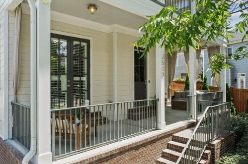 2517 Ellijay Dr, Atlanta GA  30319-3472 exterior