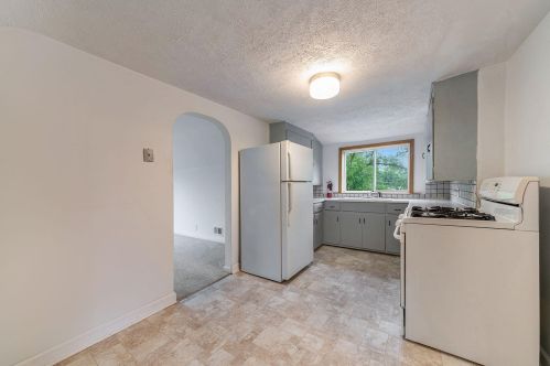 3047 Highgate Ave, Wyoming MI 49509-2901 exterior