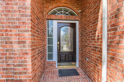 12723 Crater Lake Ct, Humble, TX 77346-3092