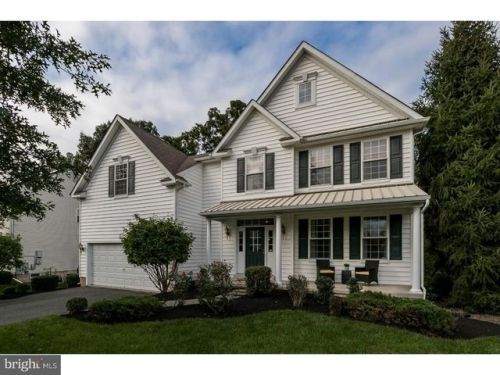 1002 Fallbrook Ln, Pottstown, PA 19464-1745