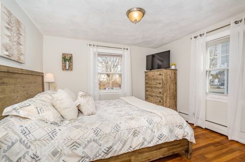 34 Columbia Blvd, Peabody MA 01960-6332 exterior