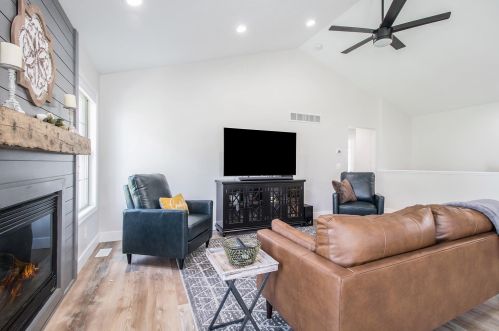 8401 Interlochen St, Kalamazoo MI  49009-3931 exterior