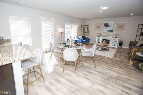 6350 Beaver Creek Trl, Atlanta, GA 30349-4186