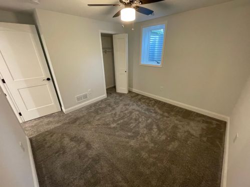 216 Hawes Ave, Saint Paul MN  55126-6232 exterior