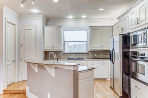 3610 Convent St, Dallas TX  75204-6118 exterior