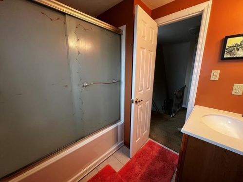 1477 Prospect Rd, Pittsburgh PA 15227-3733 exterior