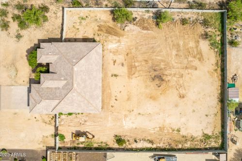 44822 3 St, Phoenix AZ 85087-8639 exterior