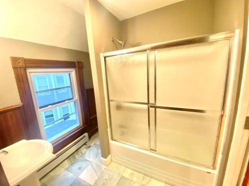 20 Edward St, Worcester MA 01605-3021 exterior