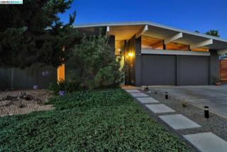 4149 Sacramento St, Concord, CA 94521-1805