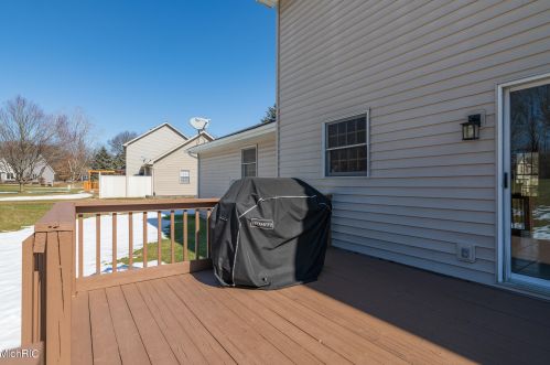 10400 Roger St, Kalamazoo MI 49002-7185 exterior