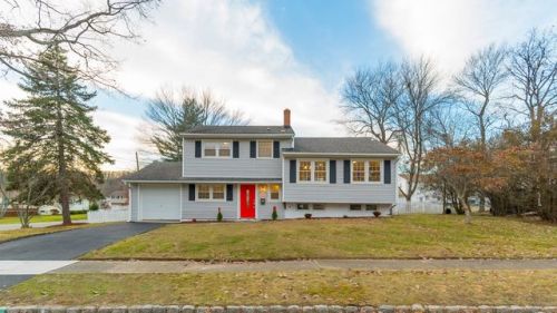 145 Elm St, Dover, NJ 07801-2220