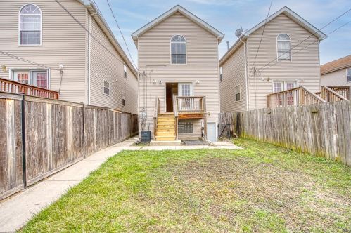 1502 Karlov Ave, Chicago IL 60651-1927 exterior