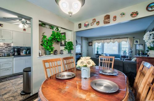 58 21 St, Huntington Station NY 11746-3259 exterior