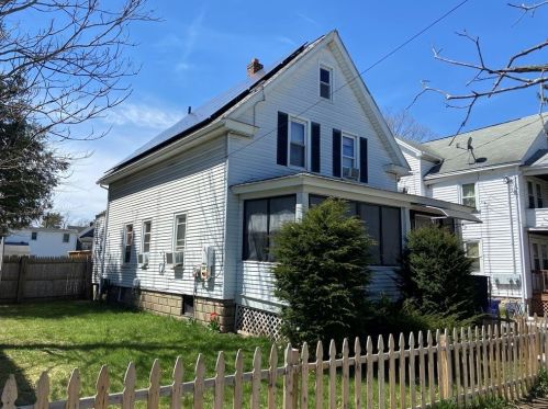 114 Draper St, Springfield, MA 01108-2911