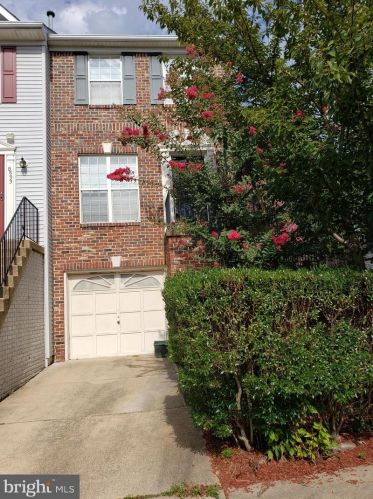 8535 Towne Manor Ct, Alexandria VA  22309-4512 exterior