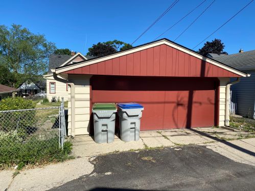 2609 66th St, Milwaukee WI  53213-1436 exterior