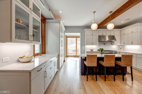 2143 Thomas St, Chicago IL 60651-3248 exterior